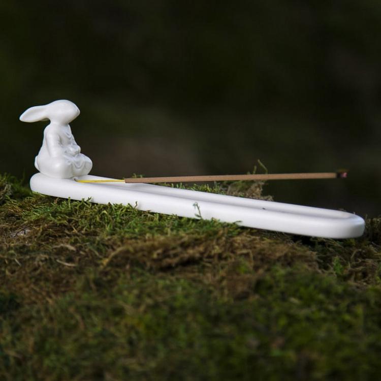 Подставка для благовоний цвета слоновой кости Медитирующий кролик Meditating Rabbit Incense Stand Ivory