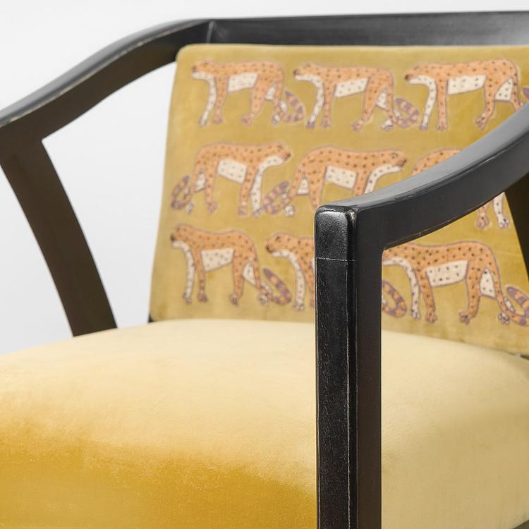 Кресло бархатное Сафари Embroidered Armchair