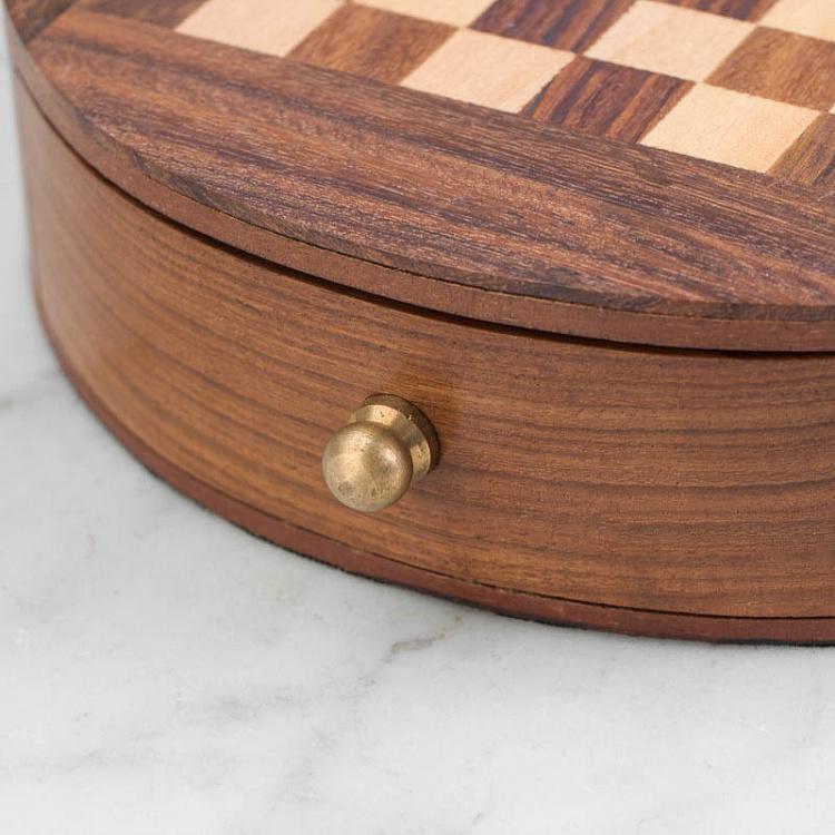 Настольная игра Шахматы в деревянном ящике Chess Game In Round Wooden Box
