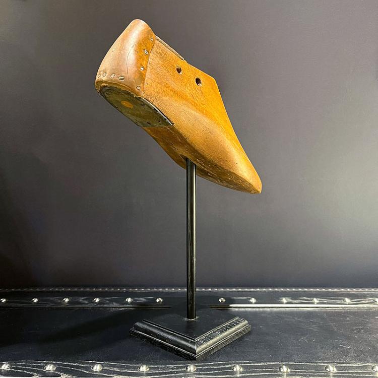 Cтатуэтка на подставке Обувная колодка с кожаными набивками Shoe Mull With Leather, Red Antique