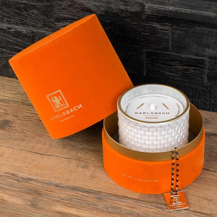 Аромасвеча в белом фасетном стакане Шёлковый цветок, L Aroma Candle In White Faceted Glass Silk Flower Large