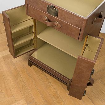 Барный шкаф-сундук Voyage Chest Sideboard RM натуральная кожа Brown Franco