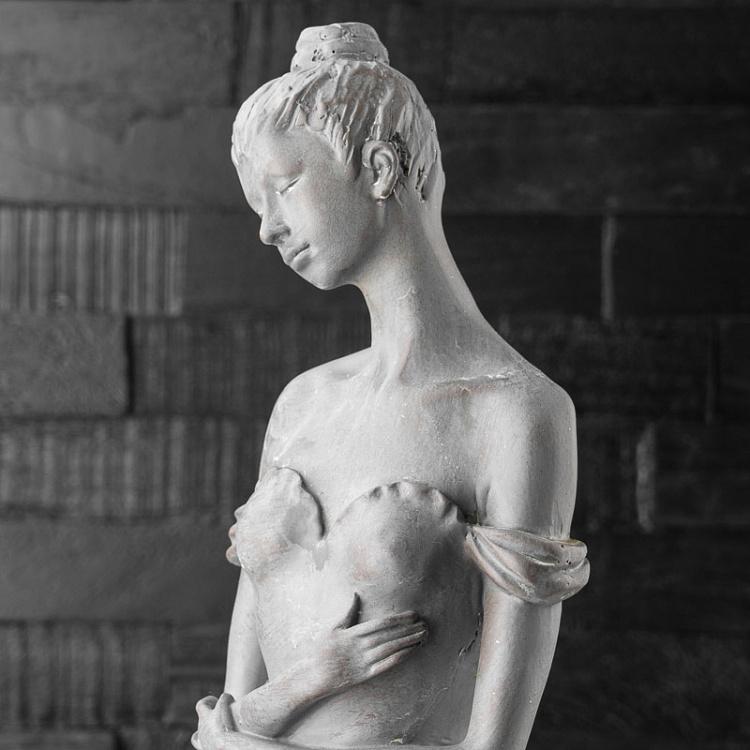 Светло-серая статуэтка Танцовщица Figure Dancer Antique Grey