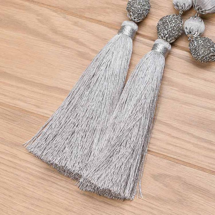 Гирлянда из серебряных бусин с кисточками Silver Beads And Tassels Garland 100 cm