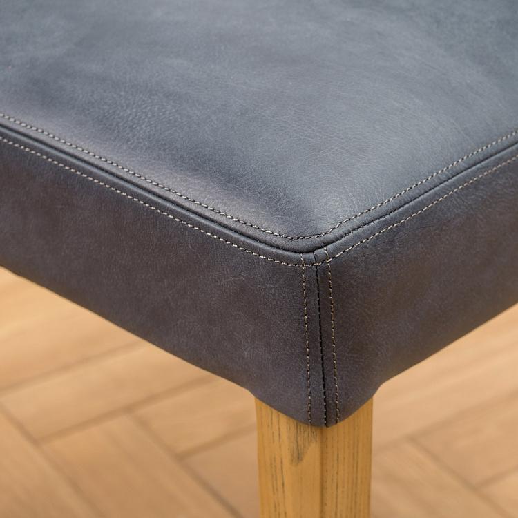 Стул Мами с заклёпками, светлые ножки Mami Dining Chair With Studs, Oak Brown