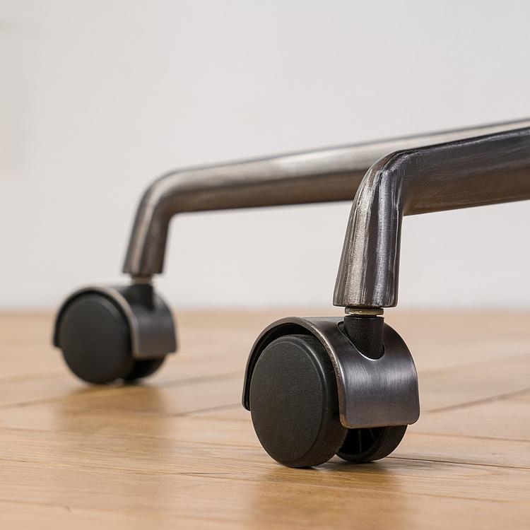 Рабочее кресло Милан, чёрные подлокотники Ufficio Milano Armchair, Black Wood D