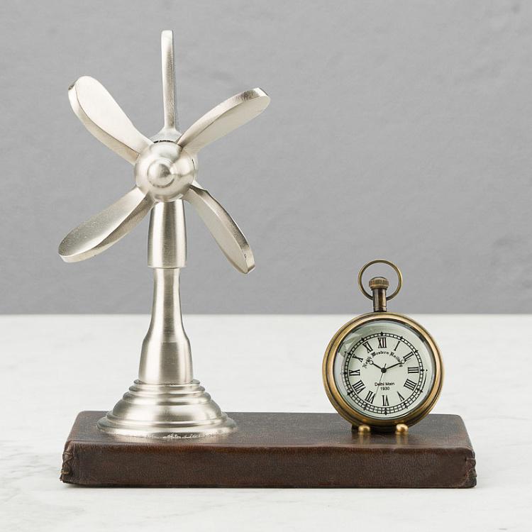 Настольные часы с пропеллером на подставке Propeller Desk Clock On Leather Stand