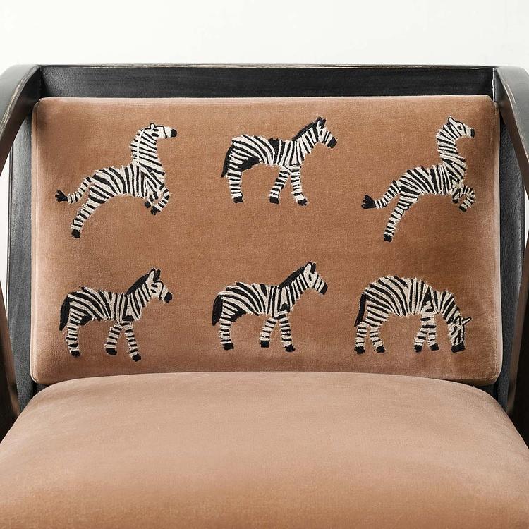 Кресло бархатное Сафари Embroidered Armchair