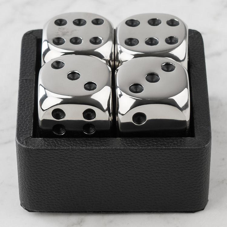 Четыре алюминиевые игральные кости в коробке Aluminium Dices On Wooden Base