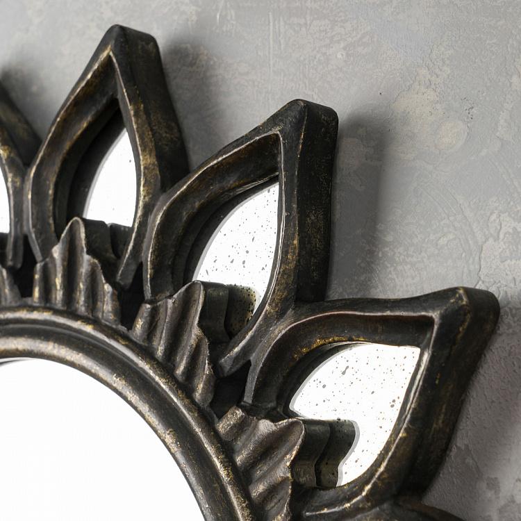 Круглое зеркало в деревянной раме в форме цветка Wooden Round Flower Mirror