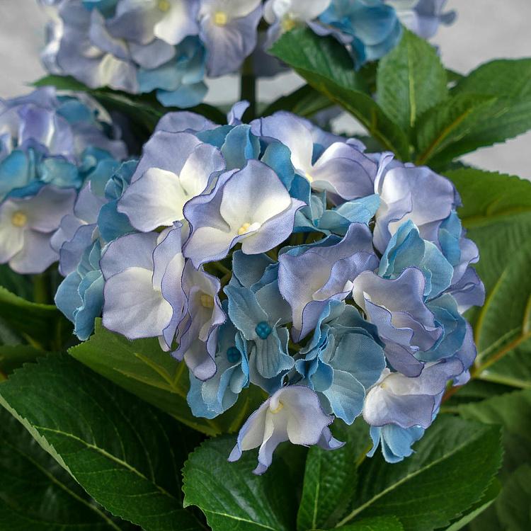 Искусственная гортензия кустовая голубая Hydrangea Bush Dark Blue 55 cm