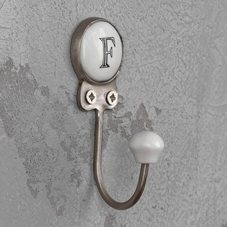 Крючок с буквой F Hook Letter F