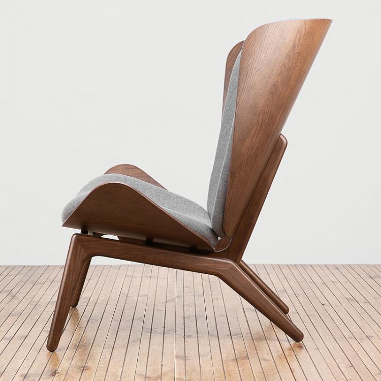 Кресло Читатель, тёмные ножки  The Reader Wing Chair, Dark Oak