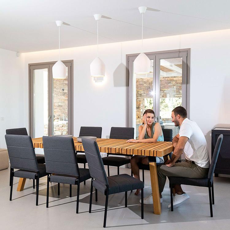 Садовый обеденный стол из тика Блоу Blow Dining Table, Golden Teak