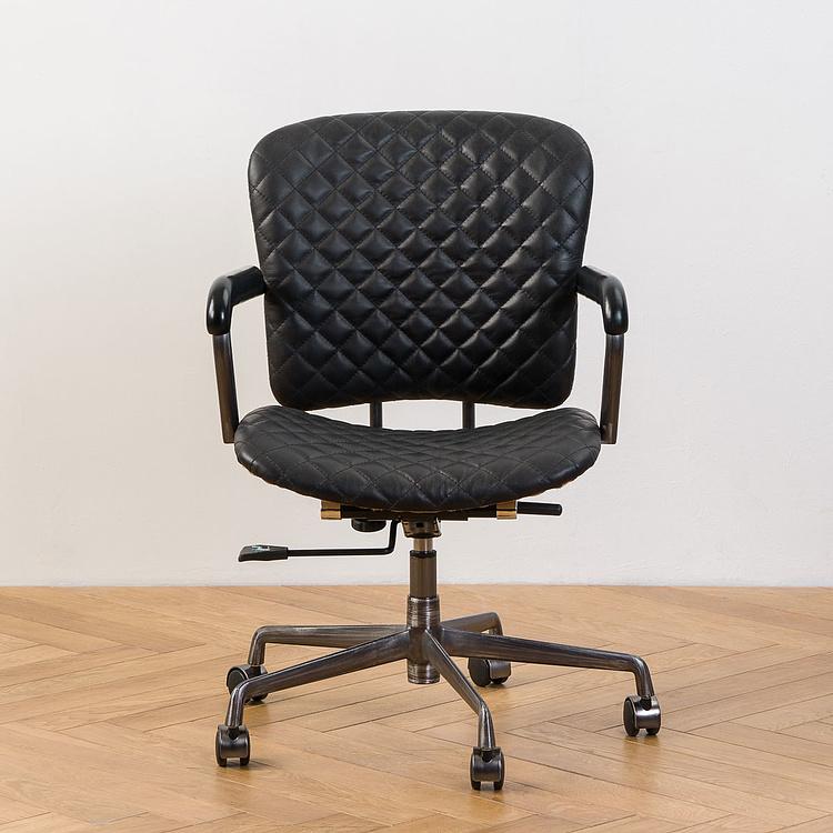 Рабочее кресло Милан, чёрные подлокотники Ufficio Milano Armchair, Black Wood D