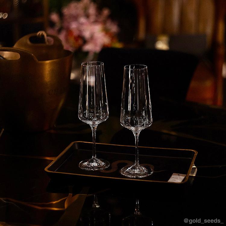 Поднос с принтом змеи Tray With Snake Print