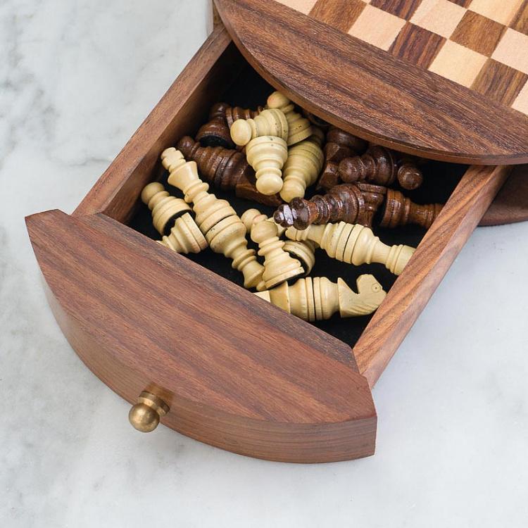 Настольная игра Шахматы в деревянном ящике Chess Game In Round Wooden Box