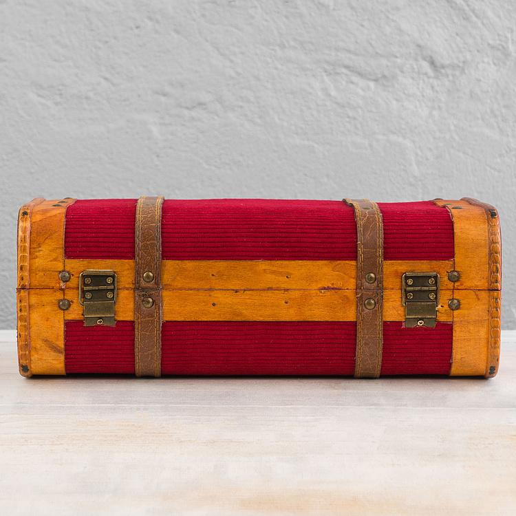 Набор из двух декоративных чемоданов с красным вельветом Set Of 2 Wood Velvet Suitcase Boxes Red