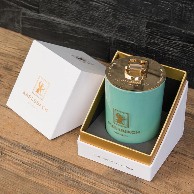Аромасвеча в мятно-голубом стакане с золотой крышкой Огурец Aroma Candle In Mint Blue Glass With Gold Lid Cucumber
