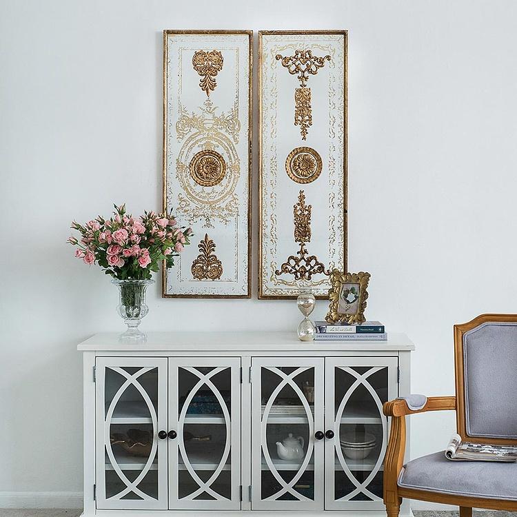 Набор из двух зеркальных декоративных панелей с золотистыми узорами в антикварном стиле Set Of 2 Mirror Wall Decor Gold