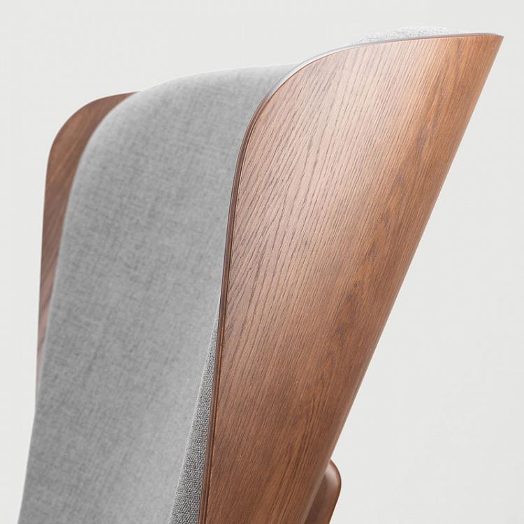 Кресло Читатель, тёмные ножки  The Reader Wing Chair, Dark Oak